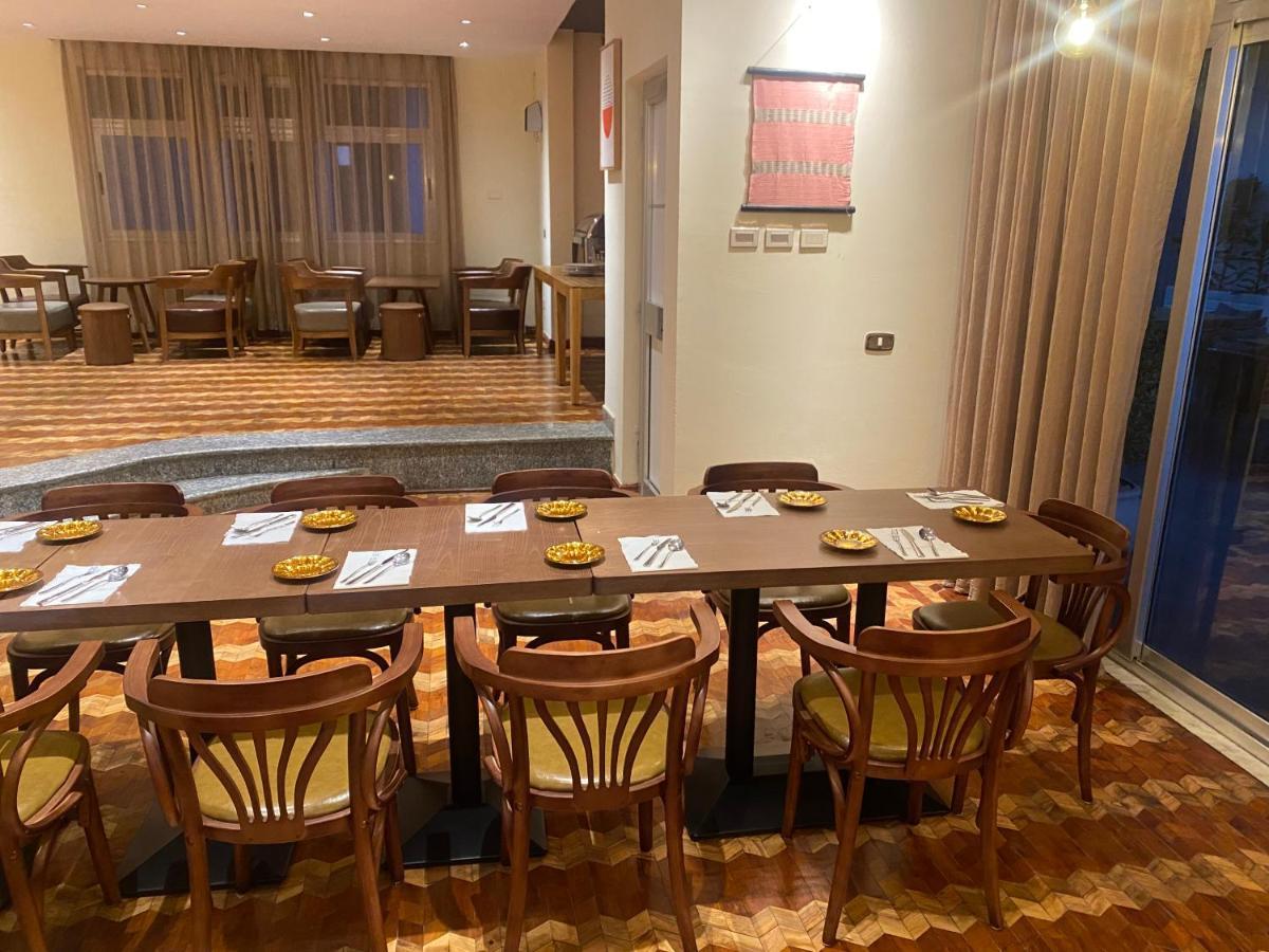 Social House Bed and Breakfast Αντίς Αμπέμπα Εξωτερικό φωτογραφία