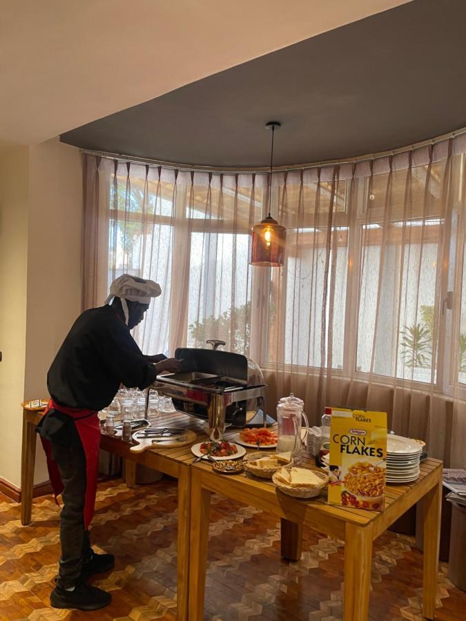 Social House Bed and Breakfast Αντίς Αμπέμπα Εξωτερικό φωτογραφία