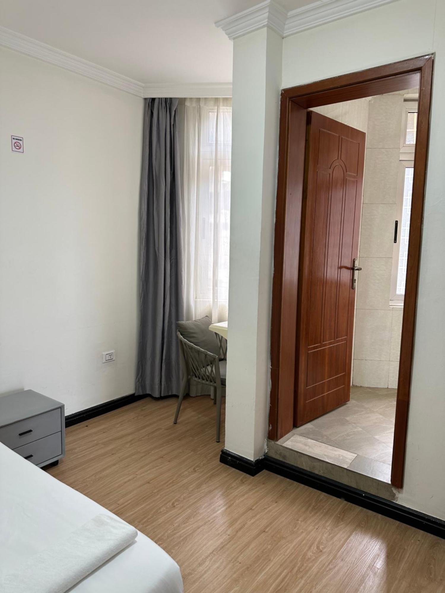 Social House Bed and Breakfast Αντίς Αμπέμπα Εξωτερικό φωτογραφία