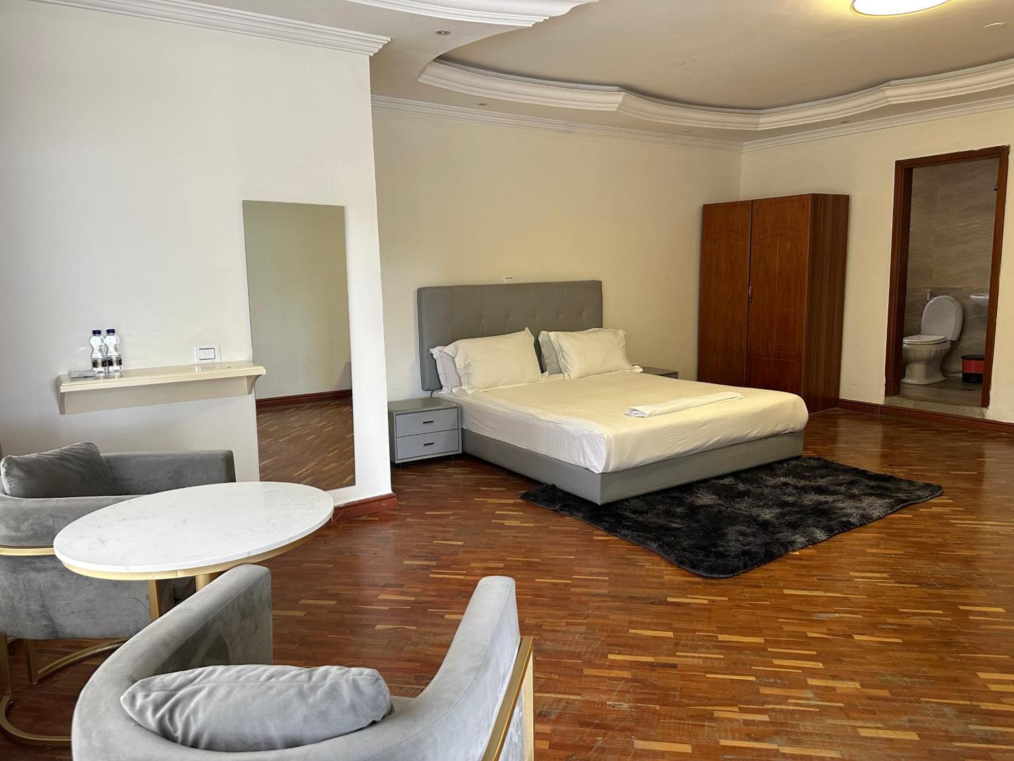 Social House Bed and Breakfast Αντίς Αμπέμπα Εξωτερικό φωτογραφία
